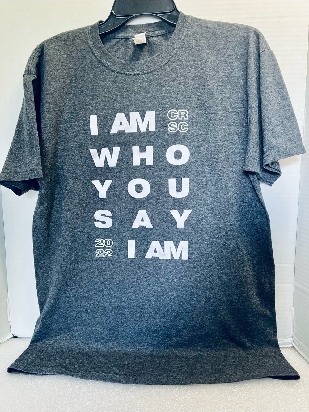 Classic Women’s Medium Heather Grey T-Shirt - Comfortable Everyday Tee B11P59